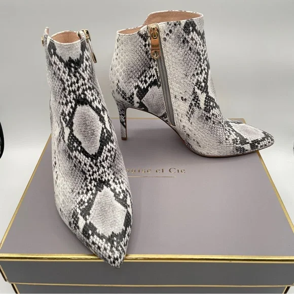 LOUISE ET CIE SID Black White Snake POINTY TOE BOOTS Womens Size 7 - Picture 1 of 12